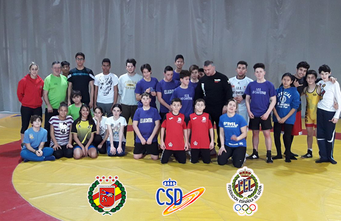 Entrenamientos de Luchas Olímpicas CAR