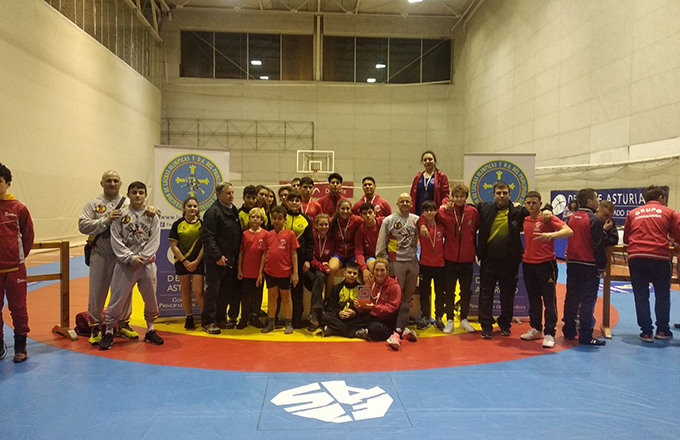 13 Medallas en el Torneo Villa Gijón
